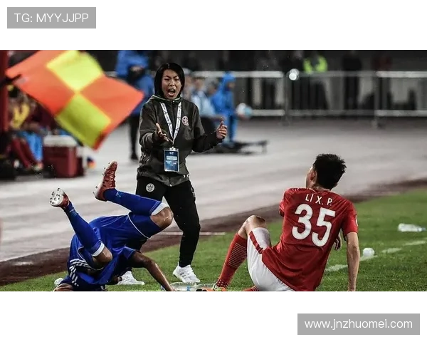 中国女足力克日本晋级亚冠决赛 展现强大实力和团队凝聚力 中国女足力克日本晋级亚冠决赛 展现强大实力和团队凝聚力