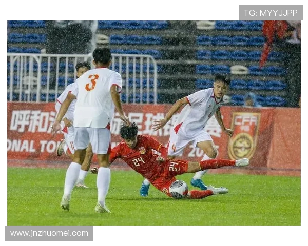 中国足球联赛新赛季开幕在即 球迷期待强队对决与新星崛起 中国足球联赛新赛季开幕在即 球迷期待强队对决与新星崛起